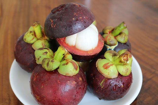 山竹怎么挑又大又甜没有烂的,山竹最甜的地方