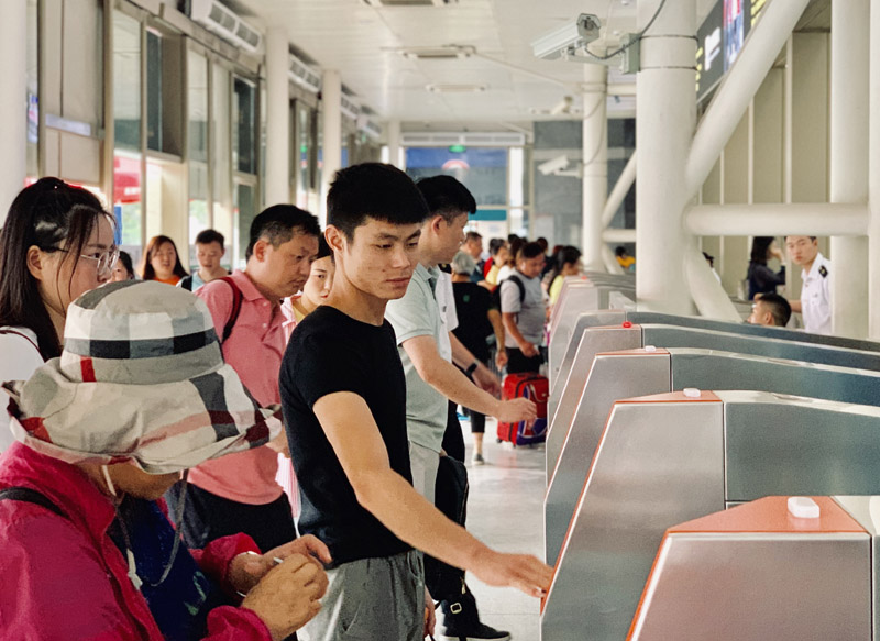 推进铁路高质量发展新征途,铁路先行促发展