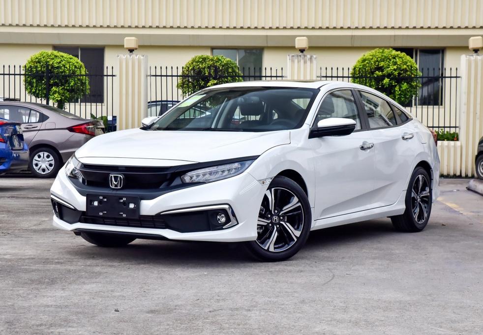 养一辆思域一年多少钱,一个月多少钱才养得起本田思域