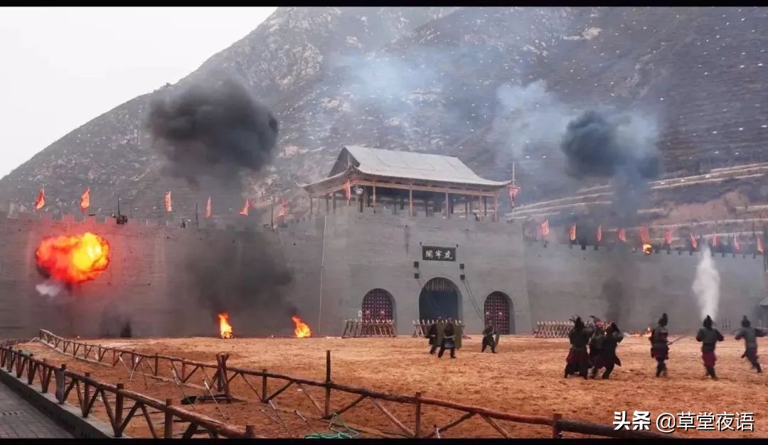 古代打仗为什么士兵敢往前面冲,明知必死无疑为什么还要往前冲