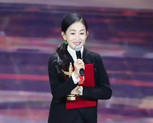 56岁陈瑾讲述未婚无子女,55岁陈瑾和亲哥哥相约一生不婚