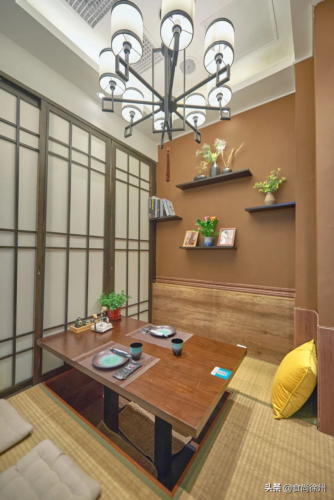 徐州张柏芝一秒到日本?其实正在吃日料,和服免费穿,过足cos瘾