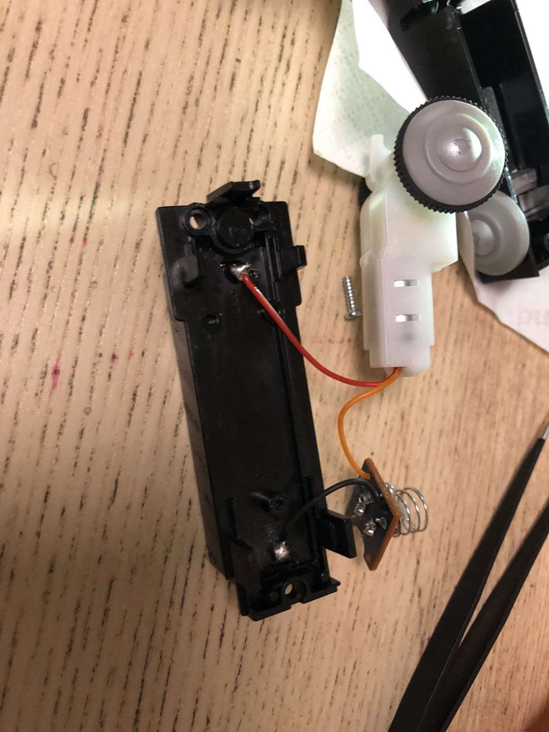 米兔维修螺丝刀,米兔轨道火车头维修