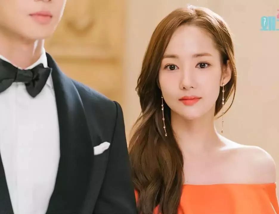 看一下明星的穿衣搭配,一起来看看明星的时尚搭配