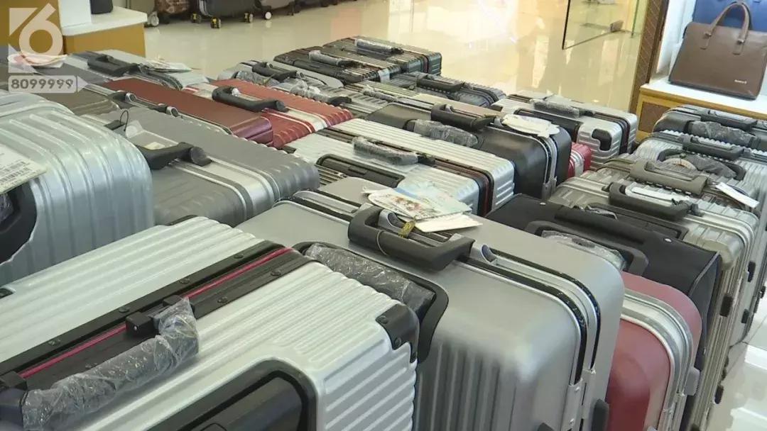 怎么用旅行箱密码锁,有没有让行李箱直接解锁的方法