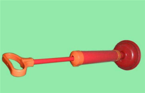 马桶堵塞会导致地漏堵吗,厕所地漏堵了怎么快速疏通