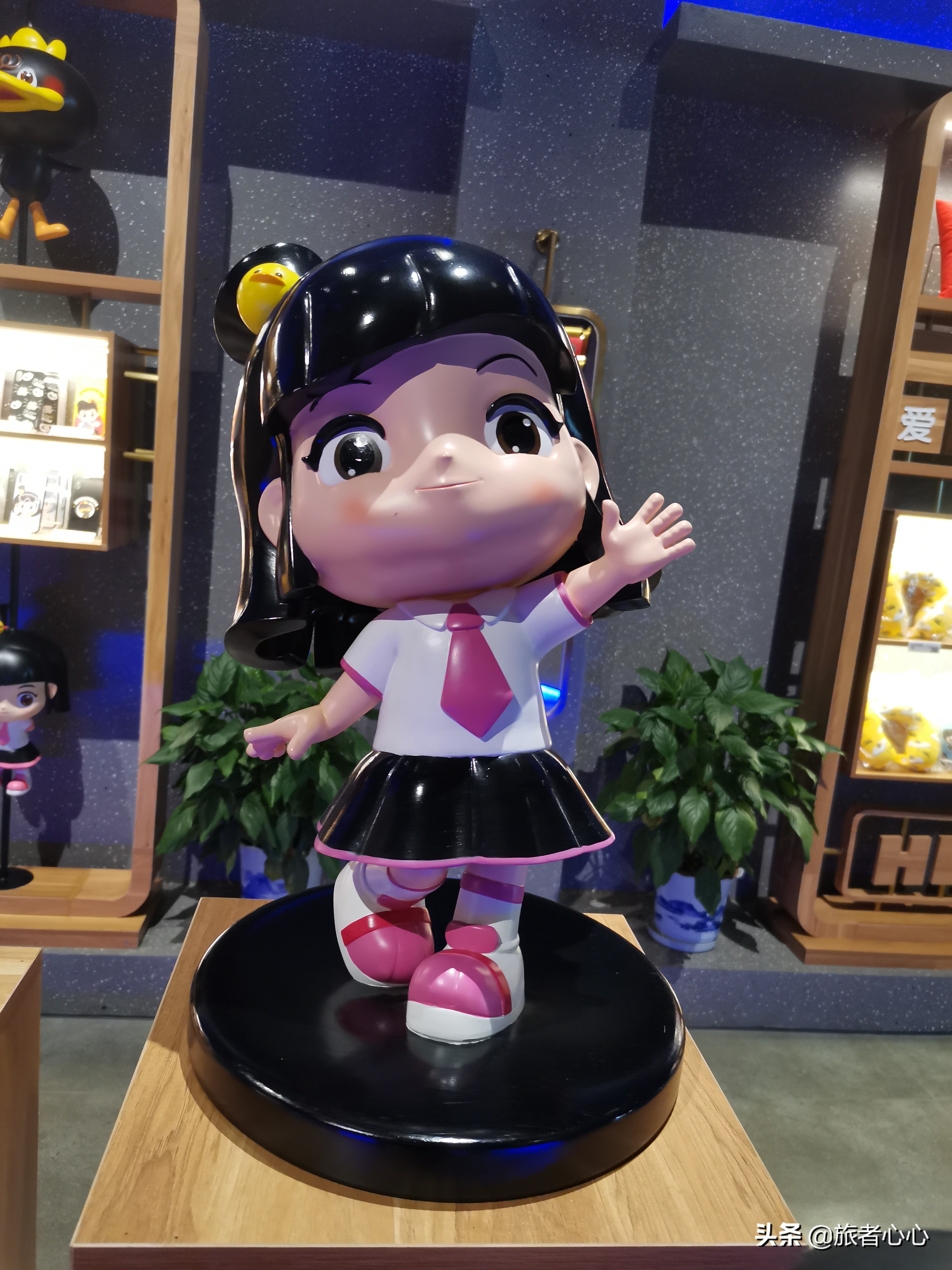 武汉迪士尼现场,武汉周黑鸭实拍