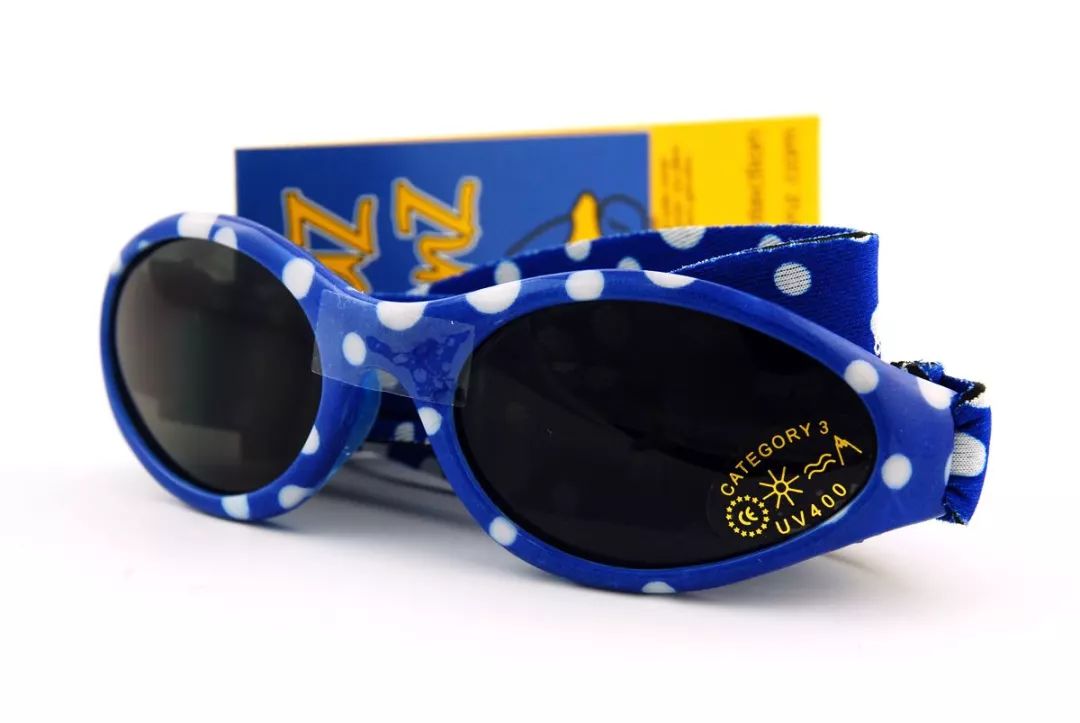 宝宝太阳眼镜怎么选?凹造型先等等,看看这几个标准有没有?