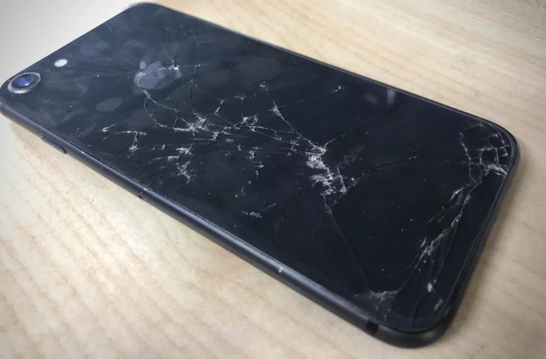 沉迷玩小游戏,沉迷小游戏能赚多少钱