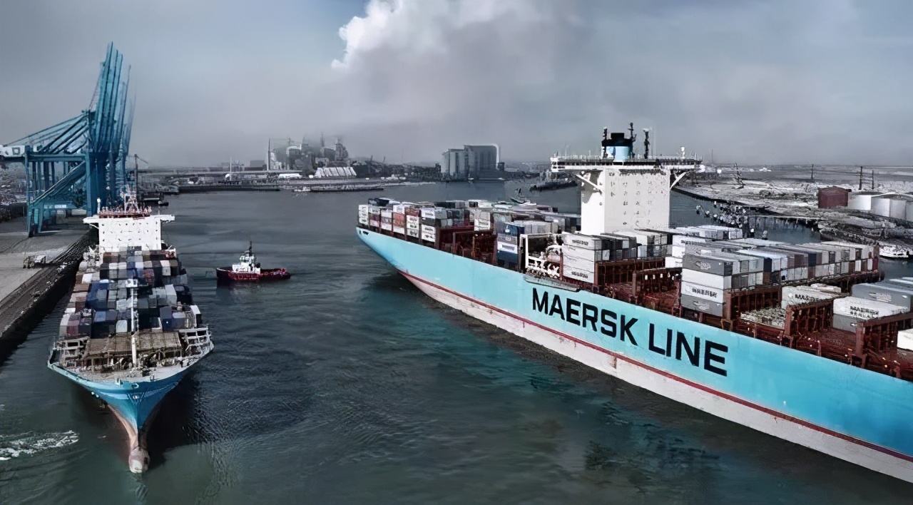 运费新高1.35万$,缺箱1月达高峰将增加60万TEU缺口