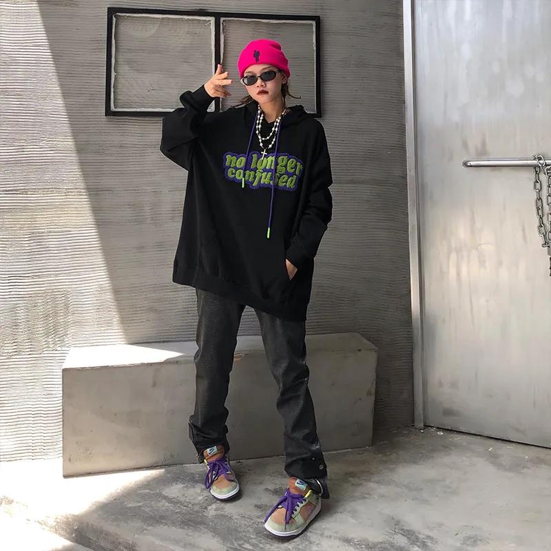 时尚卫衣穿搭技巧,最简单的卫衣穿搭