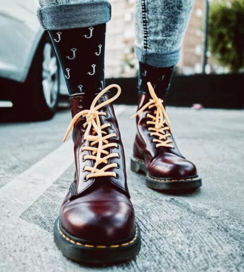 50元的鞋和100元的鞋有区别吗,50美元能买什么鞋