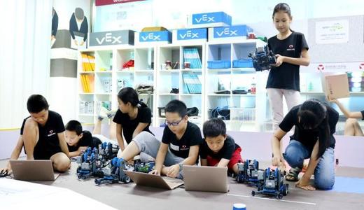 奥数和编程哪个对孩子的帮助大,学奥数的孩子有必要学编程吗