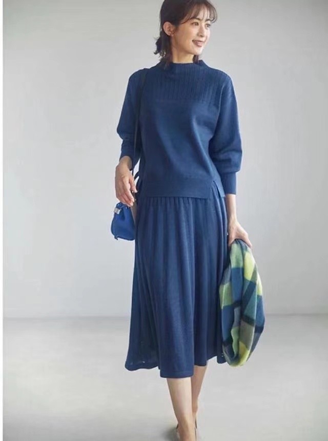 典雅蓝色搭配什么颜色好看,高贵优雅的蓝色搭配