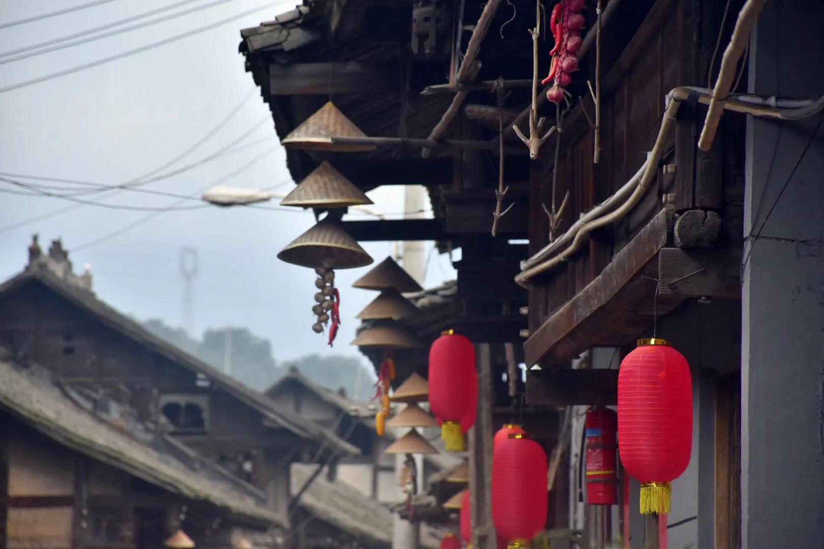 峨眉小镇全景图,峨眉脚下景区