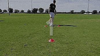 篮球过人训练方法,背身过人足球训练方法