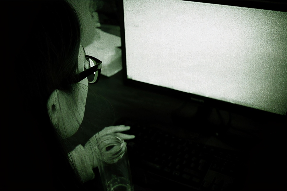 左眼跳财右眼跳灾的原因是什么,左眼跳财右眼跳灾的真相究竟是啥