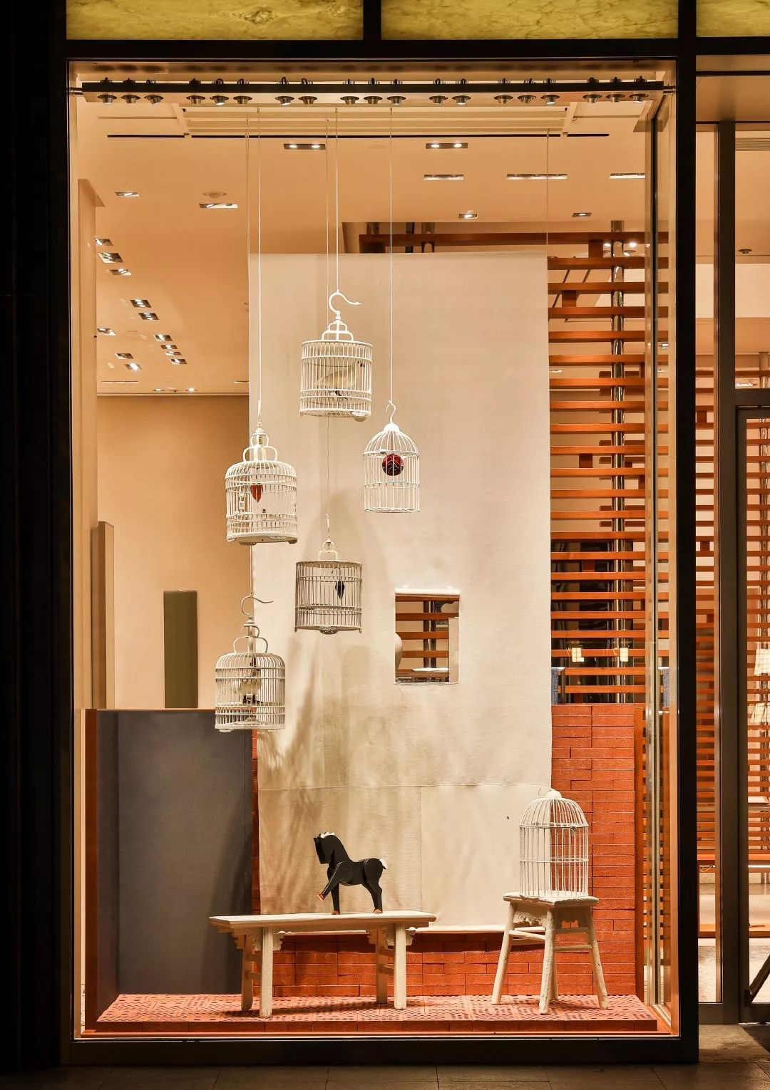 爱马仕品牌设计理念,爱马仕的品牌定位策略