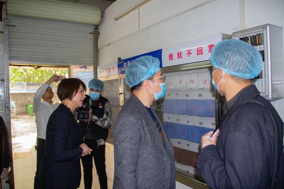 皇厨“4D厨房”：树行业标杆“开放日”，铸餐饮安全屏障