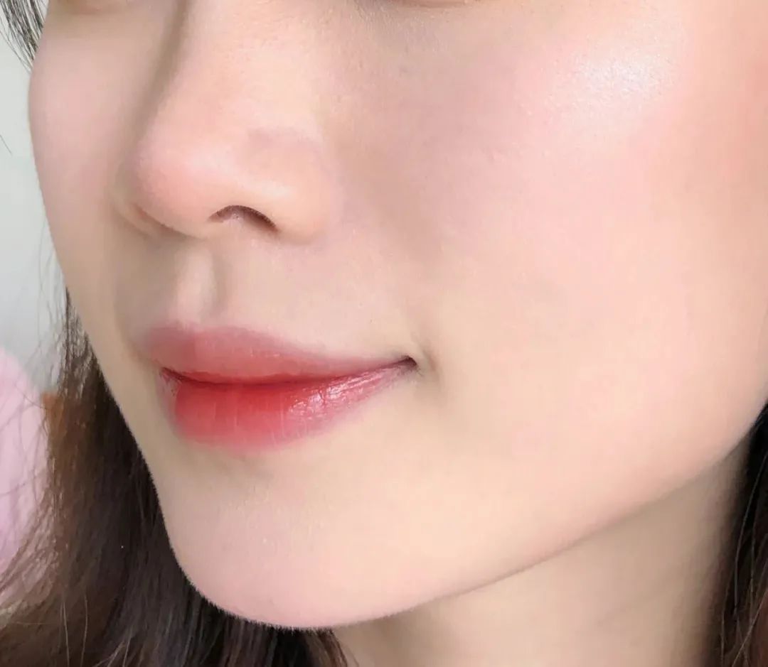 全身喷一喷，边防晒边养肤！夏天过完依然白嫩透亮