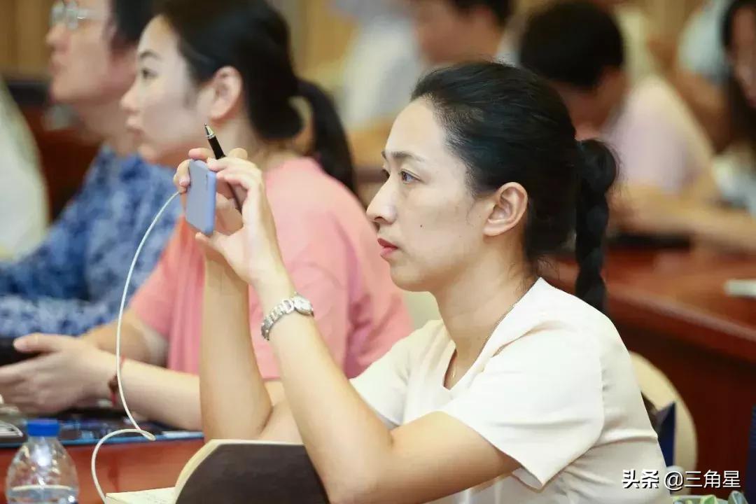 政务新媒体发展的意见建议,政务新媒体更新要求