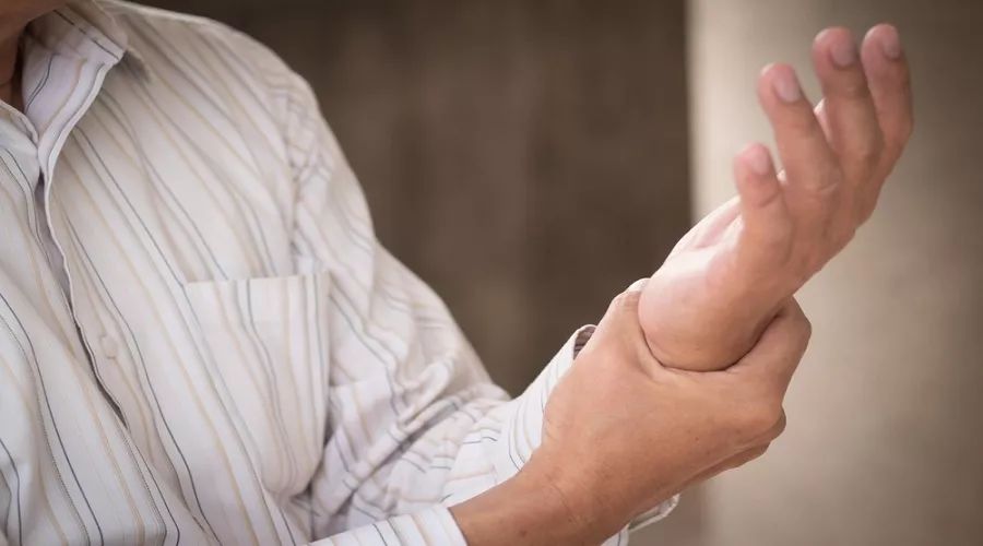 痛风可以喝玉米煮熟的水吗,痛风除了饮食注意还需要注意什么