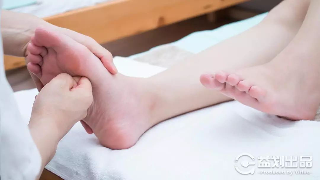 在青岛这家连锁养生馆做了个“大保健”后，我居然吃撑了