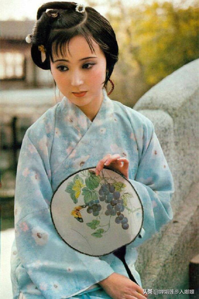 在红楼梦中,我们认为风华绝代的才女,却是鲁迅口中的痨病鬼