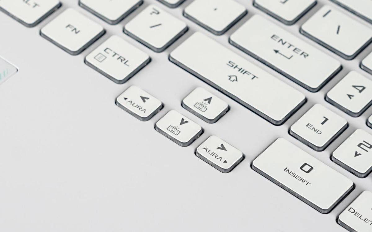 性能怪兽,5900HX+RTX3070,2.5K屏幕,华硕进阶版天选2笔电测评