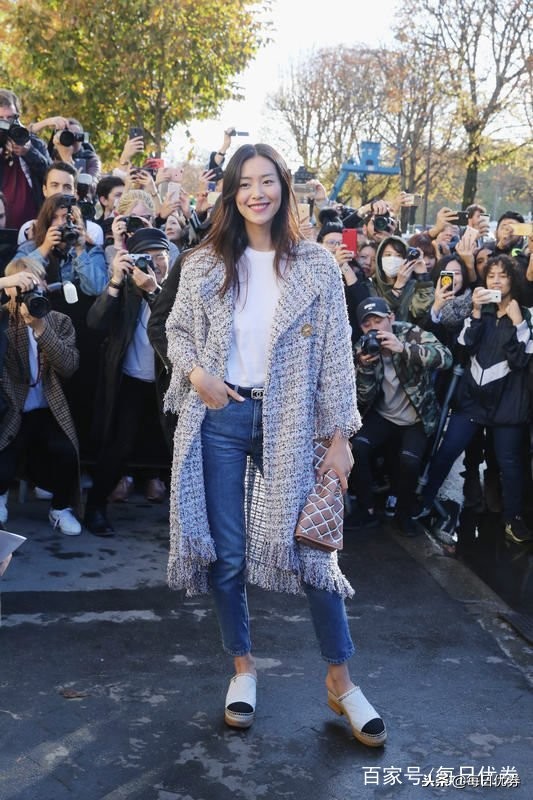 2022年流行夏季好看显瘦的牛仔裤,最好看的显瘦窄版牛仔裤