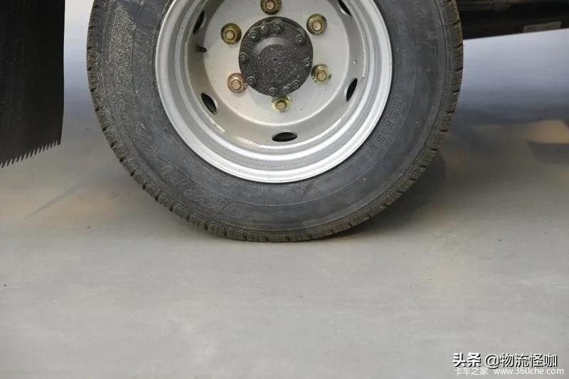 凯马锐航x3柴油版单排小货车3米98,凯马锐航x33.6单排栏板多少钱