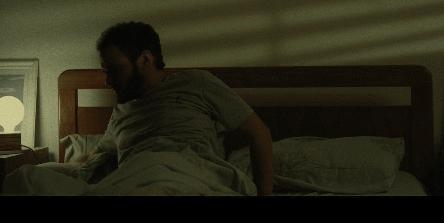 邻居天天半夜装修,邻居大半夜装修吓到了孩子