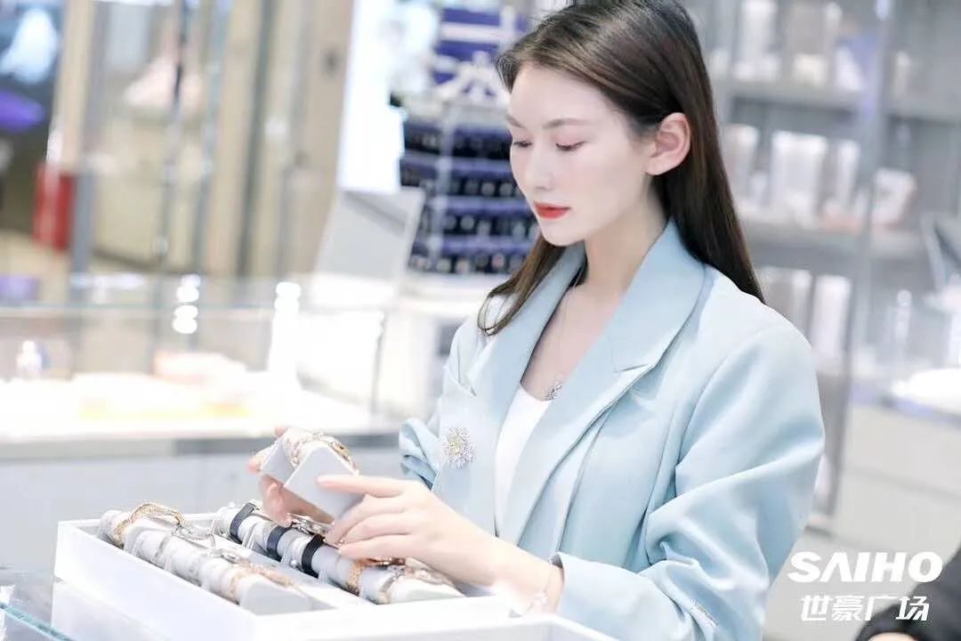 世豪广场情人节,世豪广场日料店