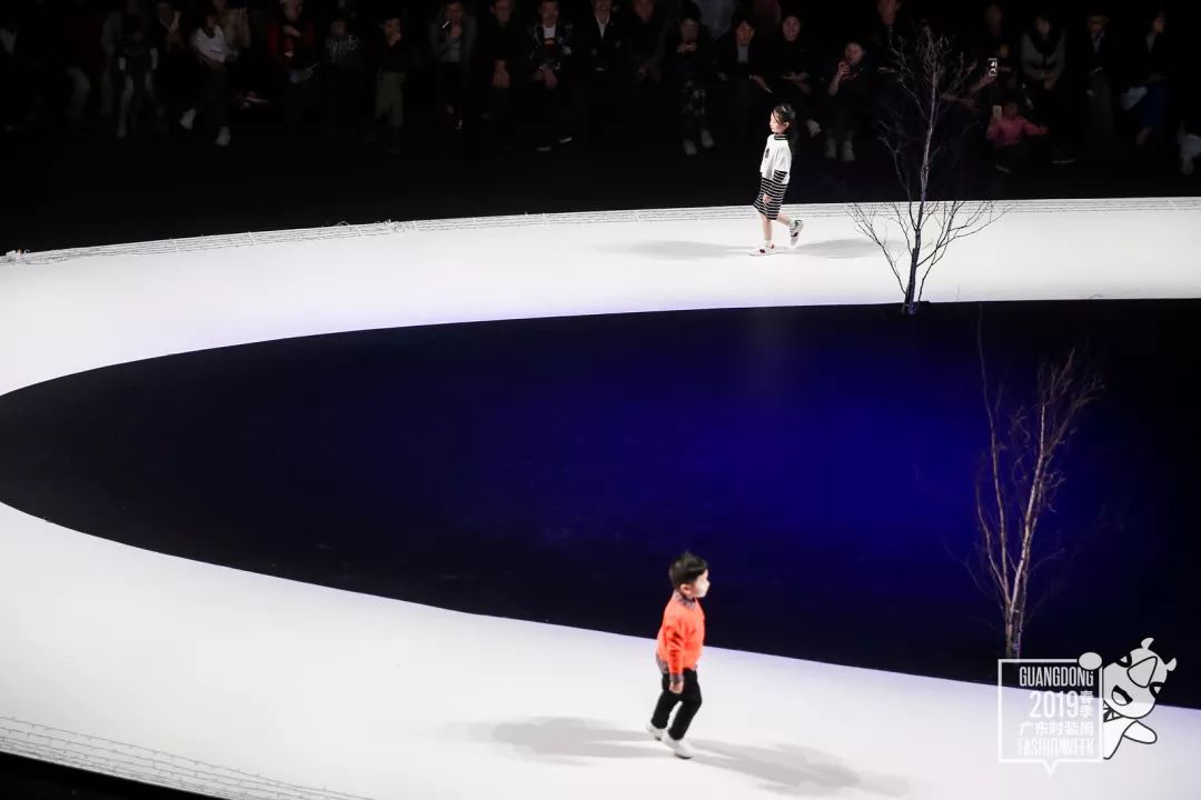 “新秀王”童装联合大秀首秀广东时装周，开启时尚创意产业“培训+”新模式