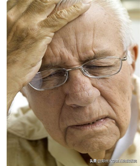 年轻人须警惕青光眼偷走“光明”,警惕青光眼偷走你的视力