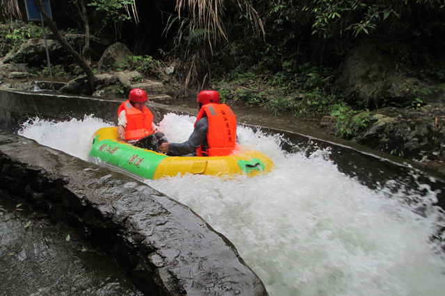 江西漂流刺激排名第一名,江西附近最刺激的漂流