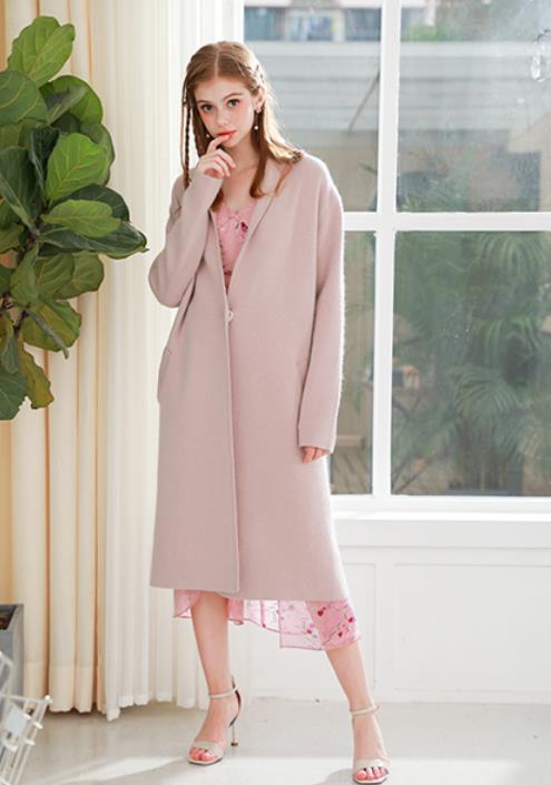 女生毛呢大衣穿搭技巧,女生大衣怎么穿搭才好看