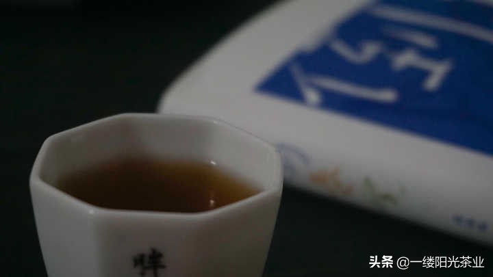 晚上喝什么茶不影响睡眠和身体,晚上喝单枞茶影响睡眠吗