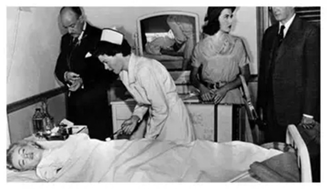 日本医生解剖梦露尸体,声称:心脏和肝脏都没有异常,非常干净