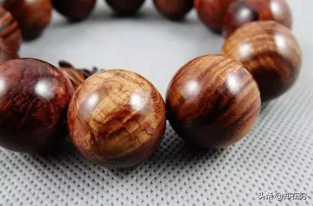 紫檀柳是不是又叫老挝黄花梨,海南黄花梨和紫檀柳如何区别