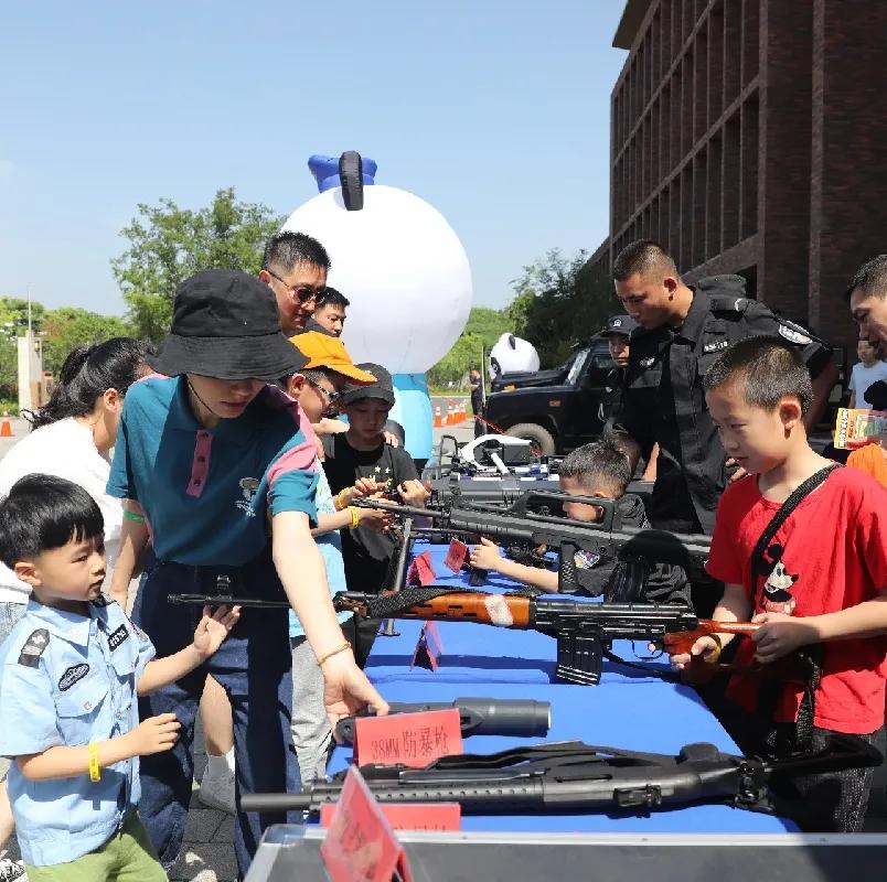 爱要爱到意想不到,暖警爱警从心开始