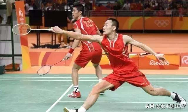 双打羽毛球实战最实用技巧,双打羽毛球思路和打法
