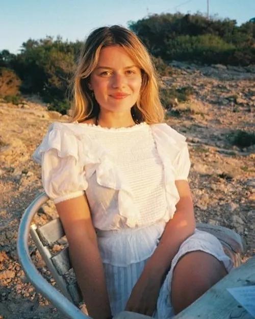 胸大的胖mm怎么穿衣服,穿衣显胸大怎么办