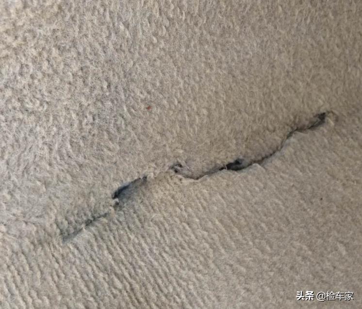 丰田兰德酷路泽手刹刹车位置,酷路泽28万左右的车