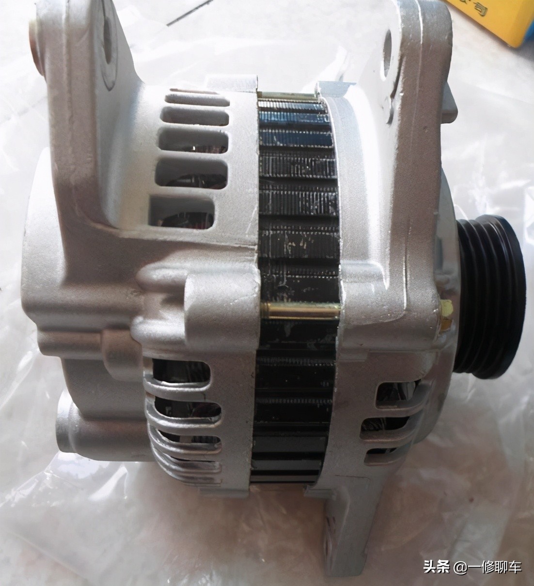 卤素大灯什么品牌好,汽车卤素灯泡好不好