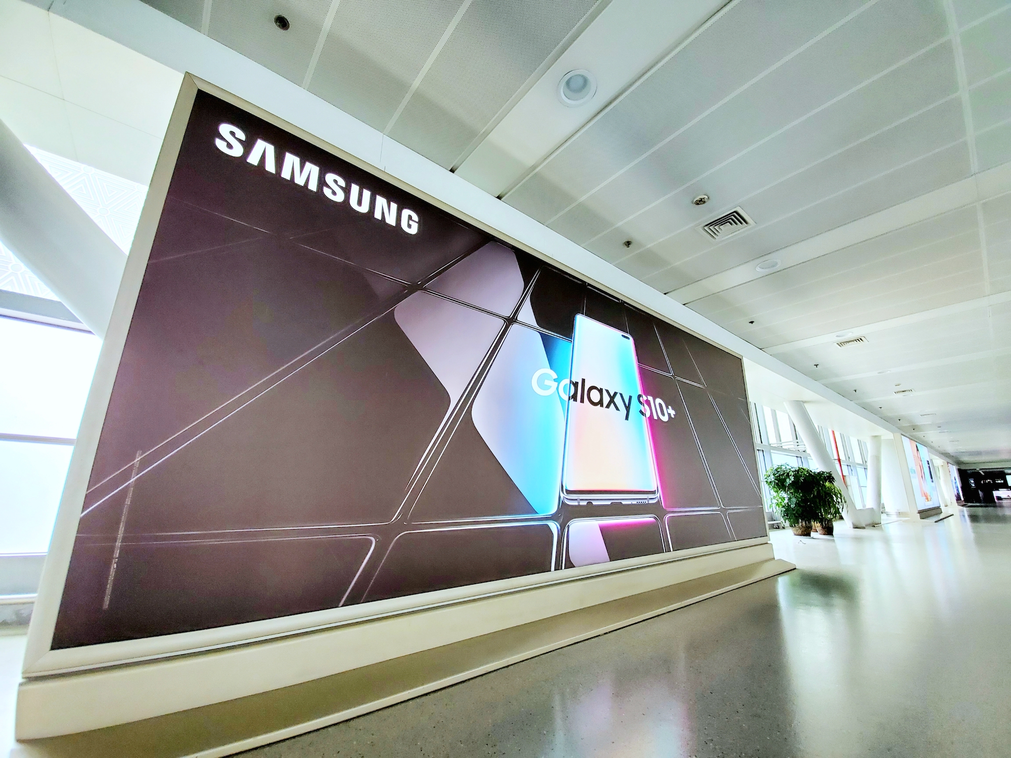 手机高端市场大变局,手机高端市场三大巨头