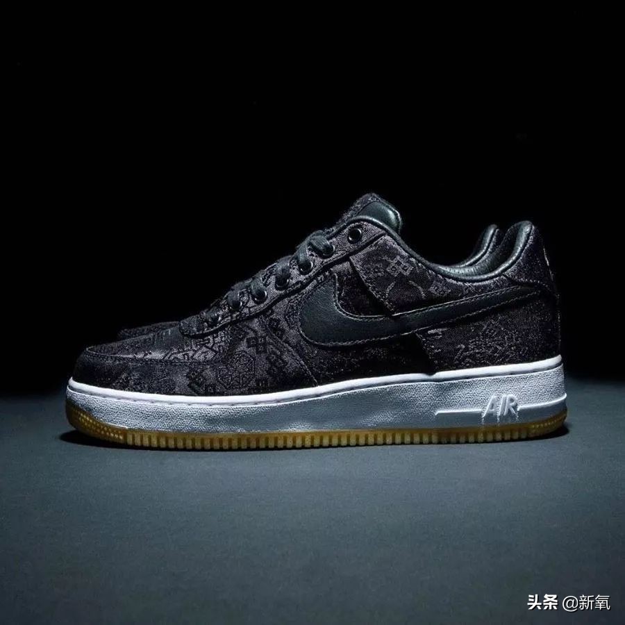 nike权志龙联名1.0上脚实拍,耐克联名鞋权志龙收入