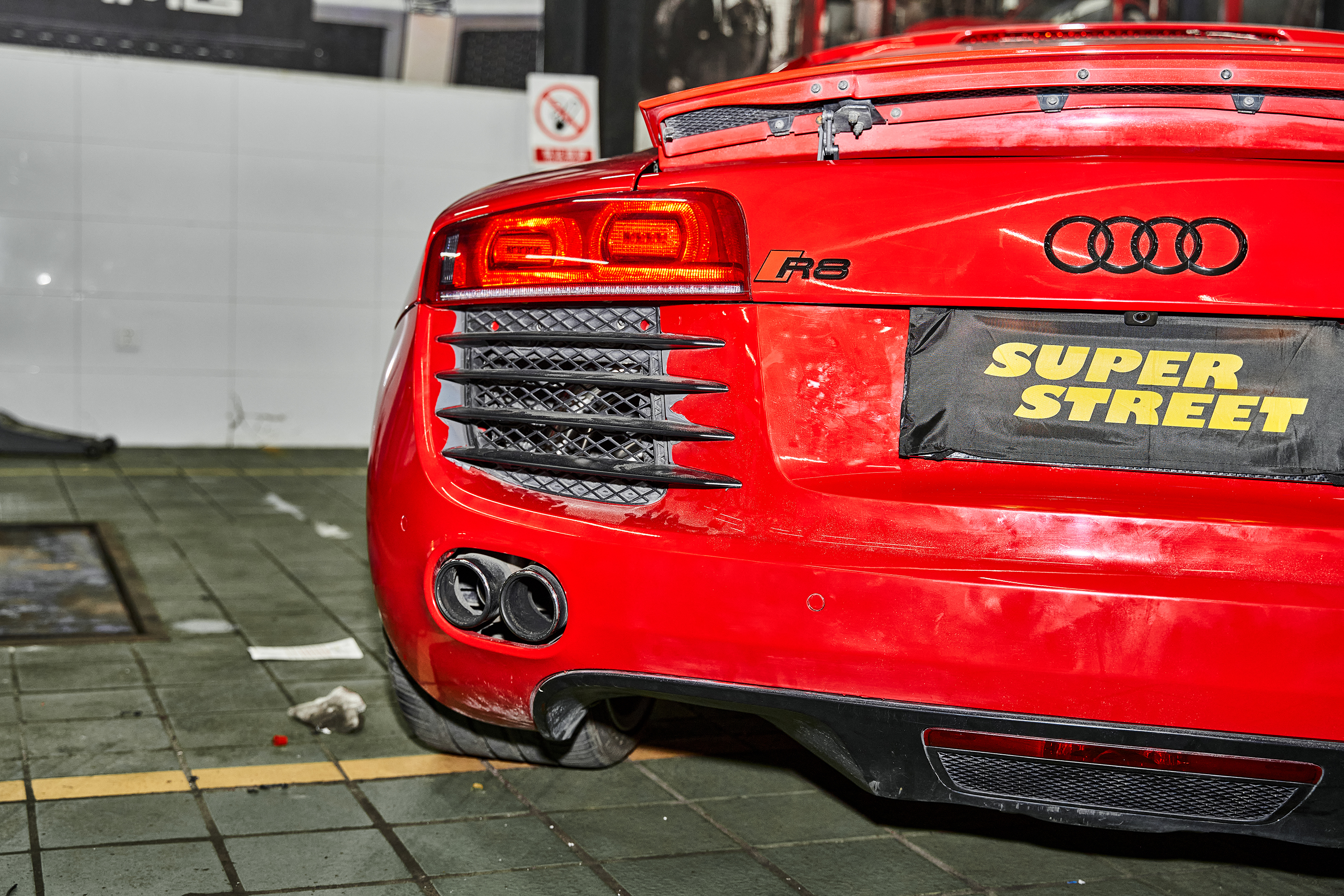 奥迪r8改装最佳效果,奥迪r8改全段排气声浪