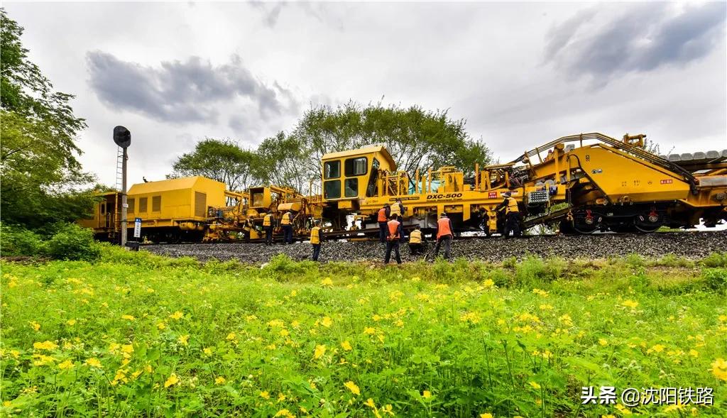这列工务大修人专属“房车”，花钱也买不到……