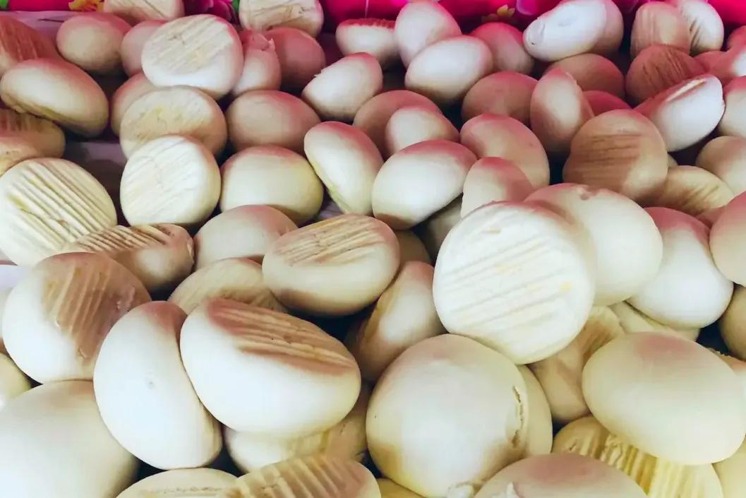 商家一斤面粉做几个馒头合适,1斤面粉可以出多少个馒头